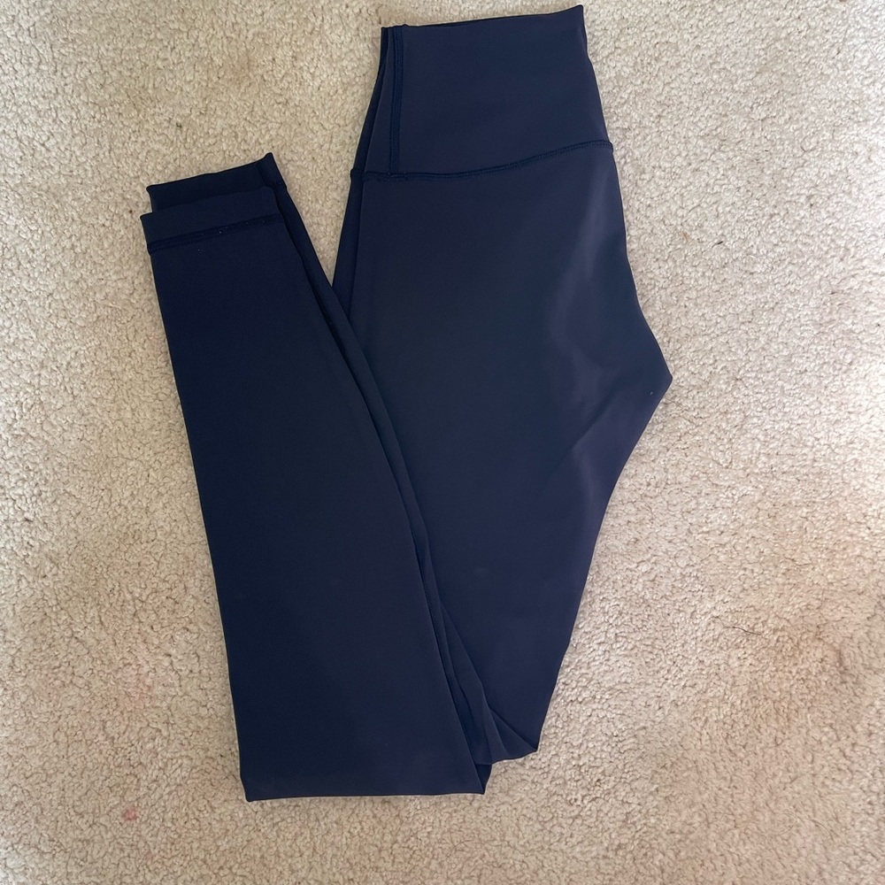 Lululemon wunder under